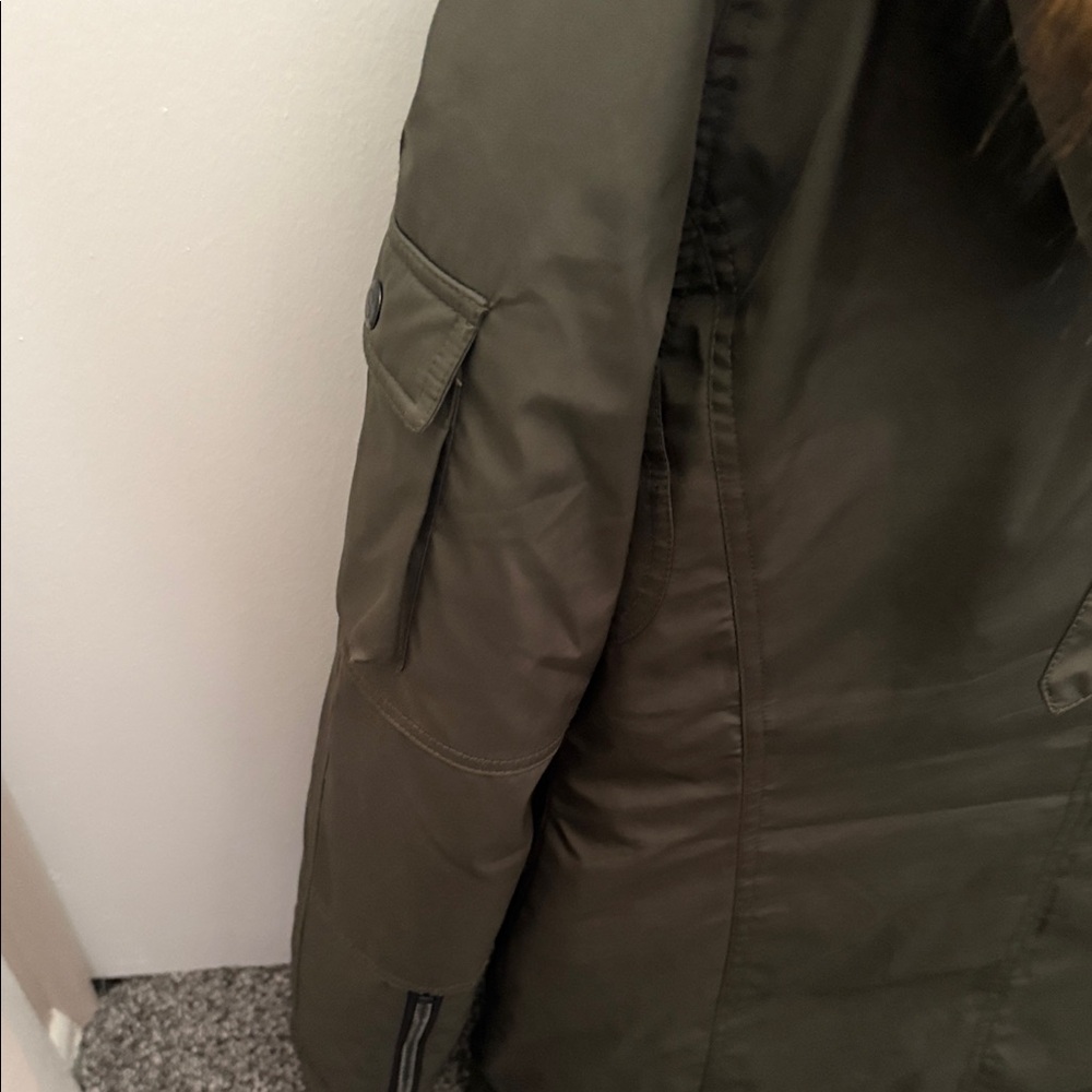 Women’s Olive Green Parka Jacket with Faux Fur Hood - Picture 7 of 11